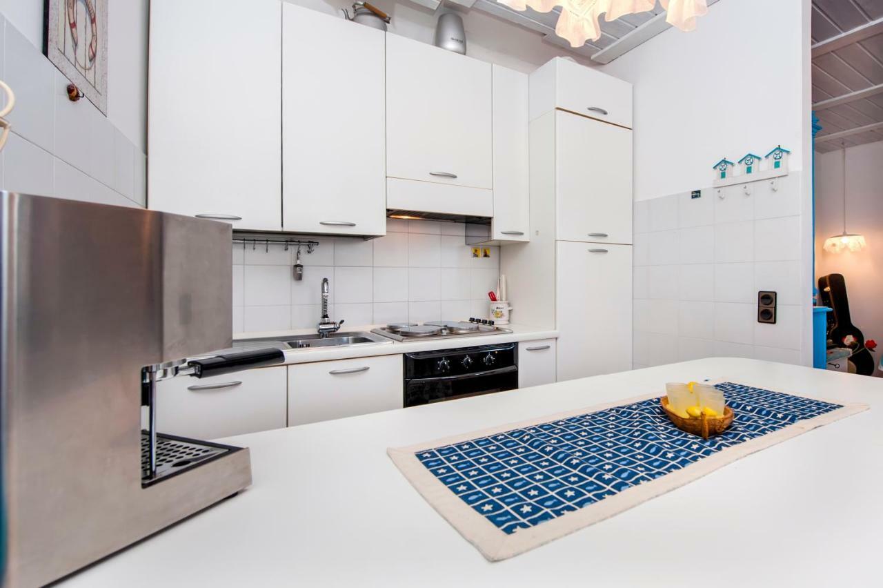 Riva Blu Sea View Apartment Ровінь Екстер'єр фото