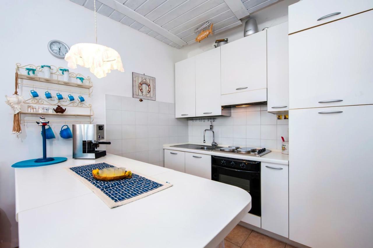 Riva Blu Sea View Apartment Ровінь Екстер'єр фото