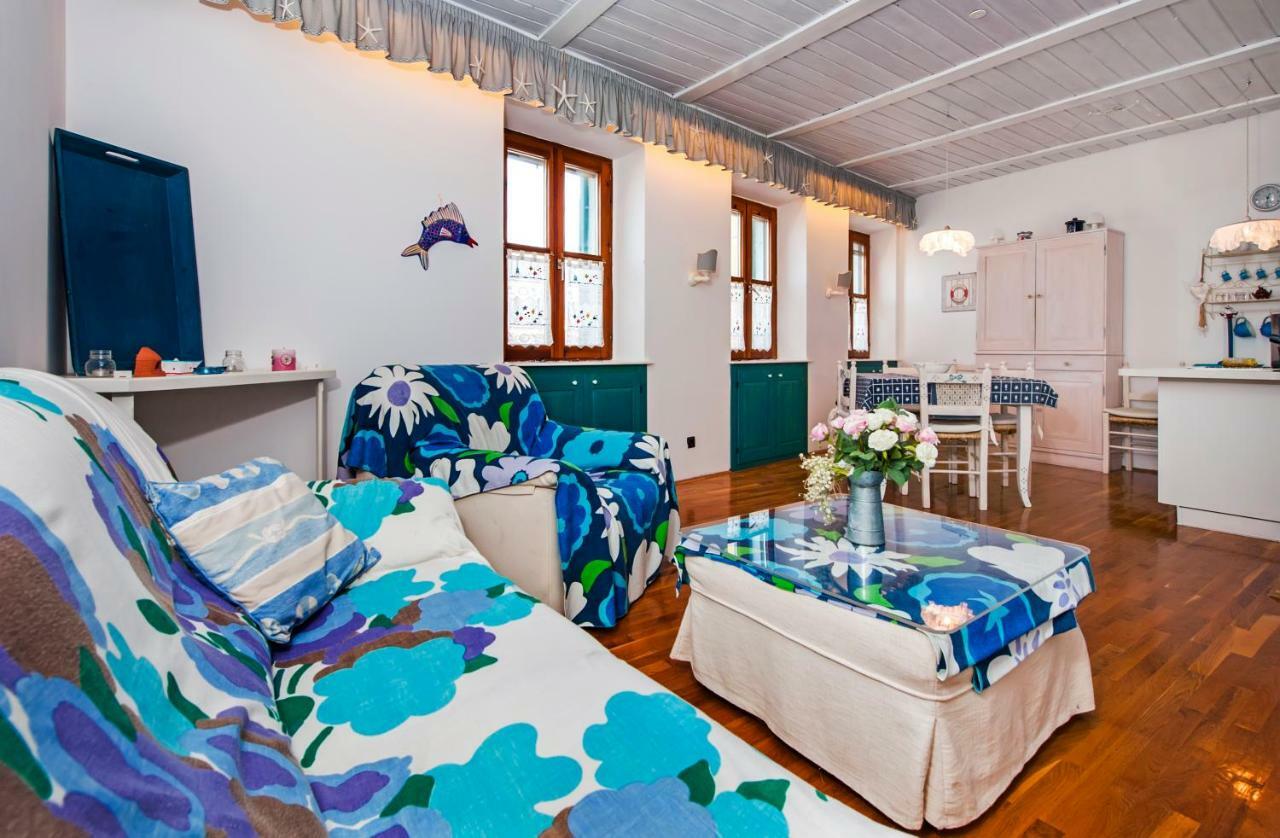 Riva Blu Sea View Apartment Ровінь Екстер'єр фото